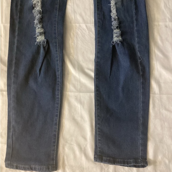 Trendy Distressed Blue Skinny Jeans - Picture 6 of 6